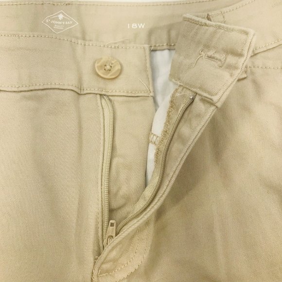 St Johns Bay Women's Size 18 W Bermuda Short Beige Preowned - Picture 3 of 11